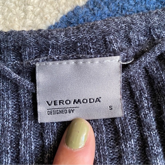 🌌 VERO MODA MIDNIGHT GREY RIBBED V-NECK SWEATER! - Picture 10 of 11